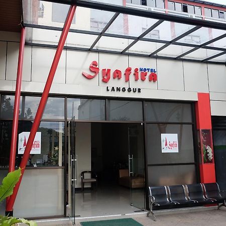 Syafira Hotel Langgur Eksteriør billede